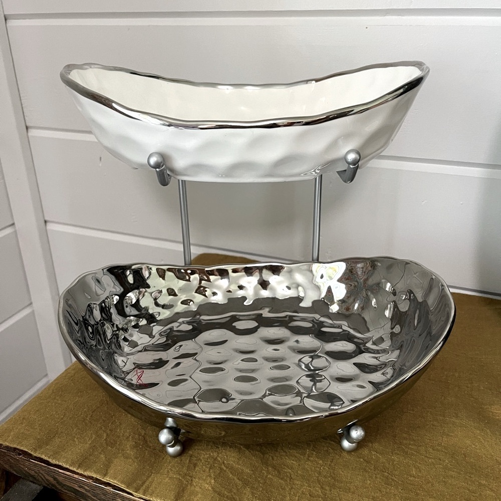 Homkula Fruit Bowl (Multiple uses), White & Silver, NWOT, food-grade porcelain